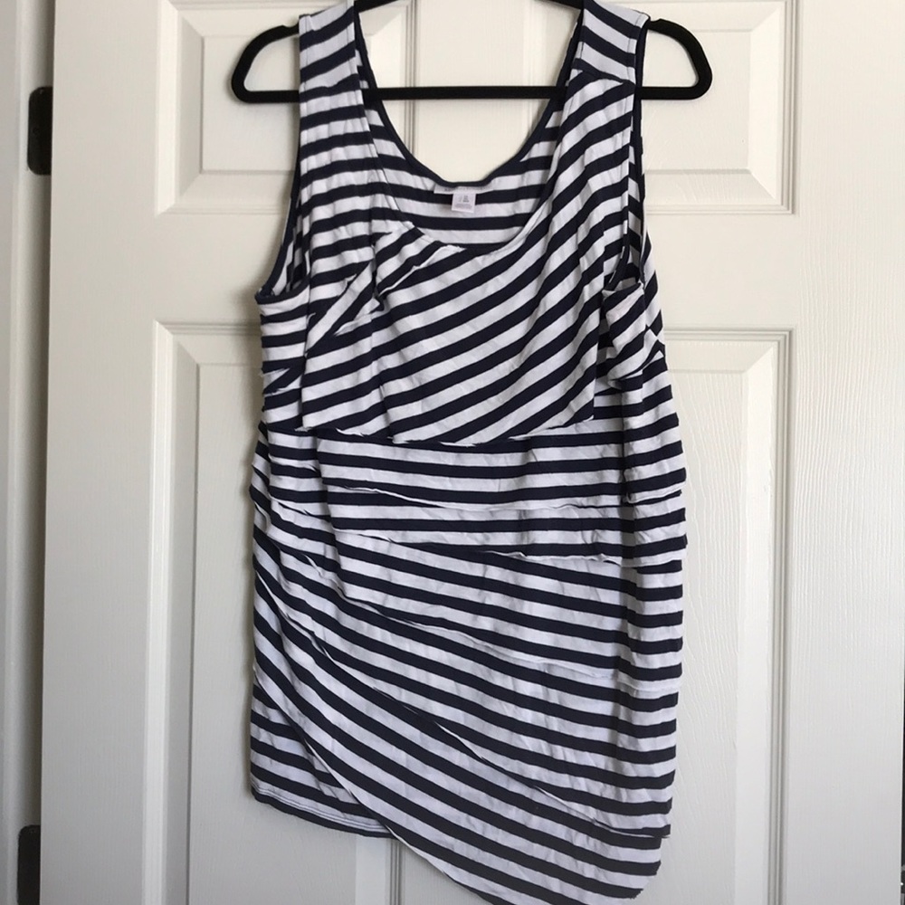 Maternity tank with layered look
